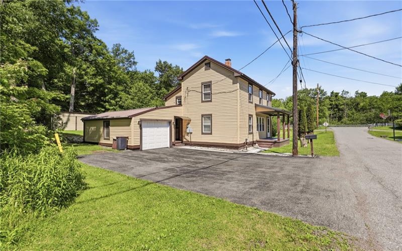 111 Center St, Stoystown, 15563, 3 Bedrooms Bedrooms, ,1.1 BathroomsBathrooms,Residential,For Sale,Center St,1759953
