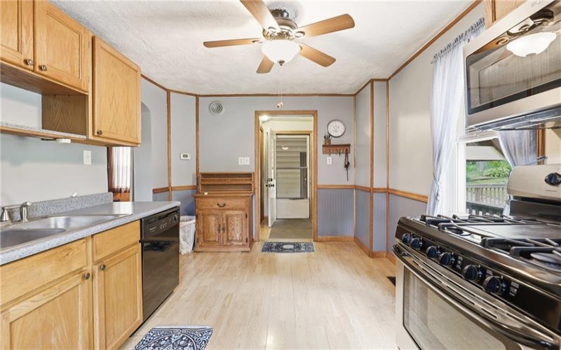 111 Center St, Stoystown, 15563, 3 Bedrooms Bedrooms, ,1.1 BathroomsBathrooms,Residential,For Sale,Center St,1759953