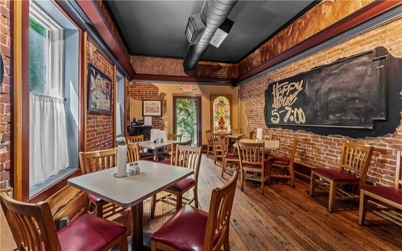 84 Main St, Uniontown, 15401, ,Commercial-industrial-business,For Sale,Main St,1759954
