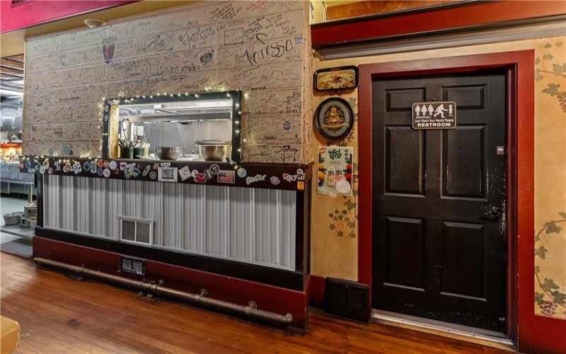 84 Main St, Uniontown, 15401, ,Commercial-industrial-business,For Sale,Main St,1759954