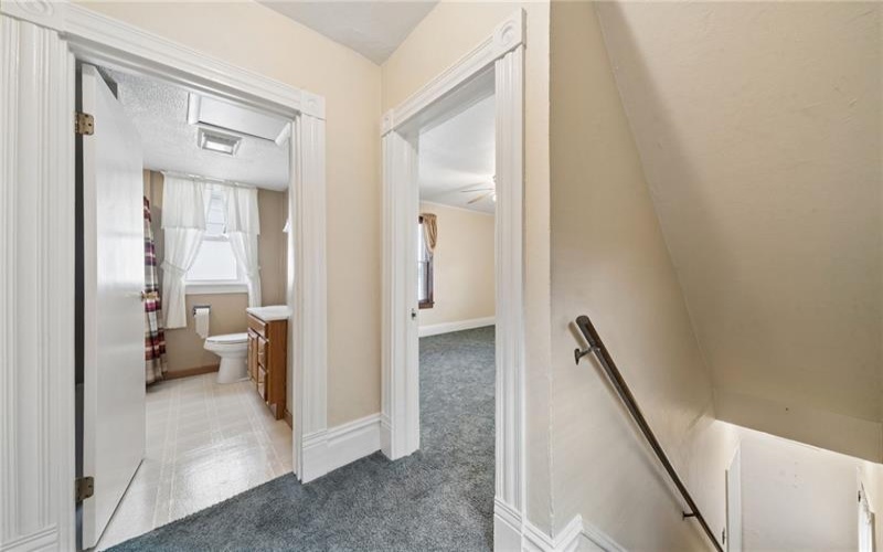 212 4th Street, Youngwood, 15697, 2 Bedrooms Bedrooms, 7 Rooms Rooms,1 BathroomBathrooms,Residential,For Sale,4th Street,1759987