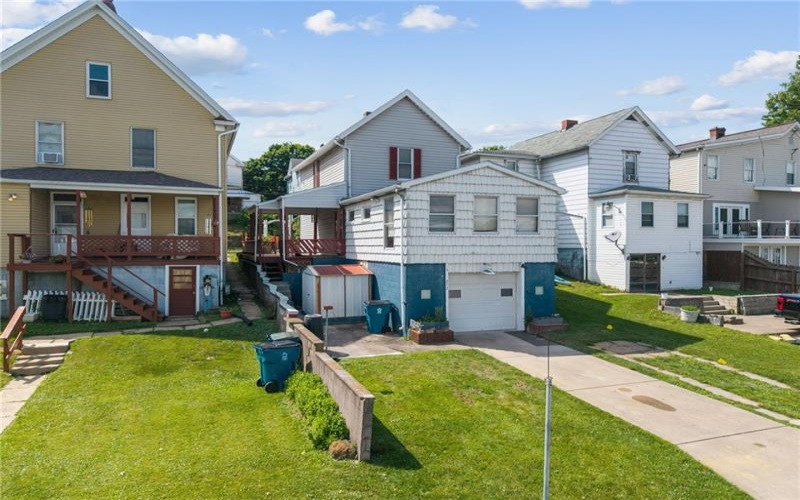 212 4th Street, Youngwood, 15697, 2 Bedrooms Bedrooms, 7 Rooms Rooms,1 BathroomBathrooms,Residential,For Sale,4th Street,1759987