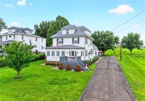 7893 National Pike, Uniontown, 15401, 4 Bedrooms Bedrooms, ,1.1 BathroomsBathrooms,Residential,For Sale,National Pike,1760003