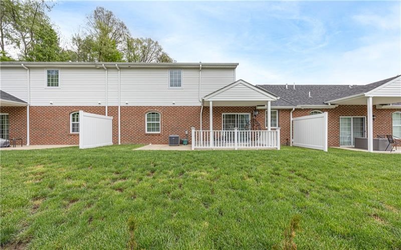 104 Aiden Ln, New Kensington, 15068, 2 Bedrooms Bedrooms, ,2.1 BathroomsBathrooms,Residential,For Sale,Aiden Ln,1759940