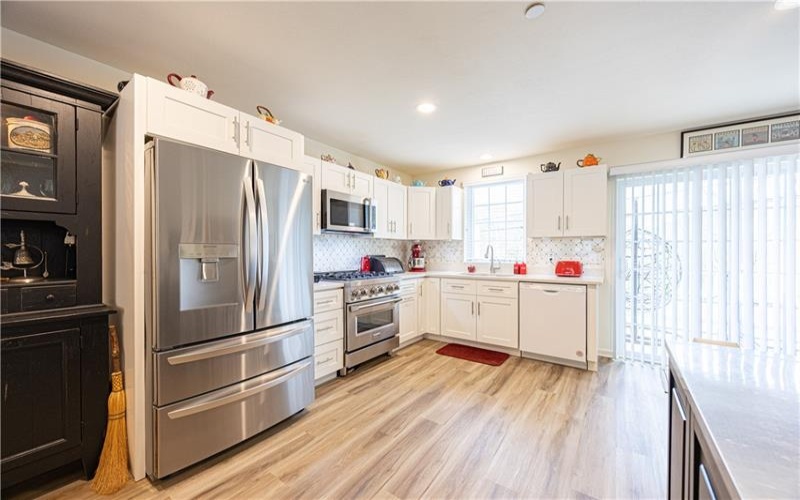 104 Aiden Ln, New Kensington, 15068, 2 Bedrooms Bedrooms, ,2.1 BathroomsBathrooms,Residential,For Sale,Aiden Ln,1759940