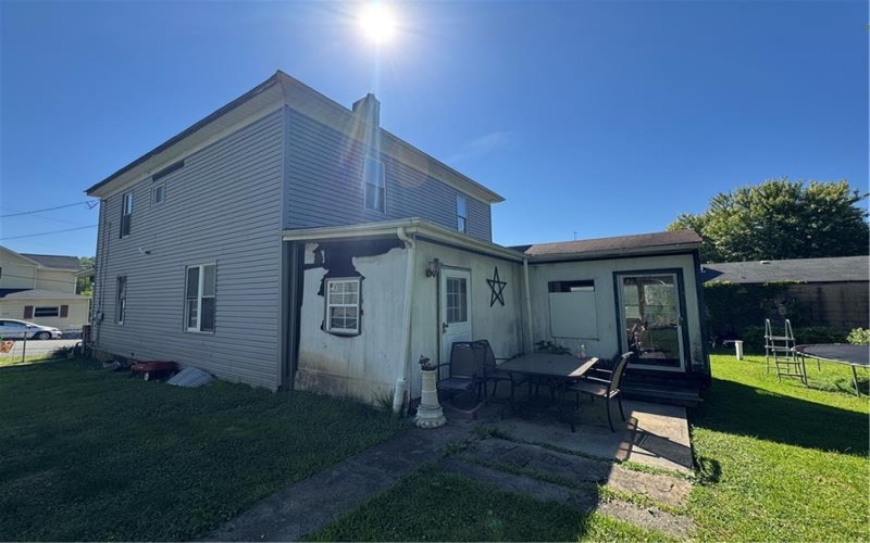 409 Miller Rd, Smithfield, 15478, 4 Bedrooms Bedrooms, 9 Rooms Rooms,1 BathroomBathrooms,Residential,For Sale,Miller Rd,1760025