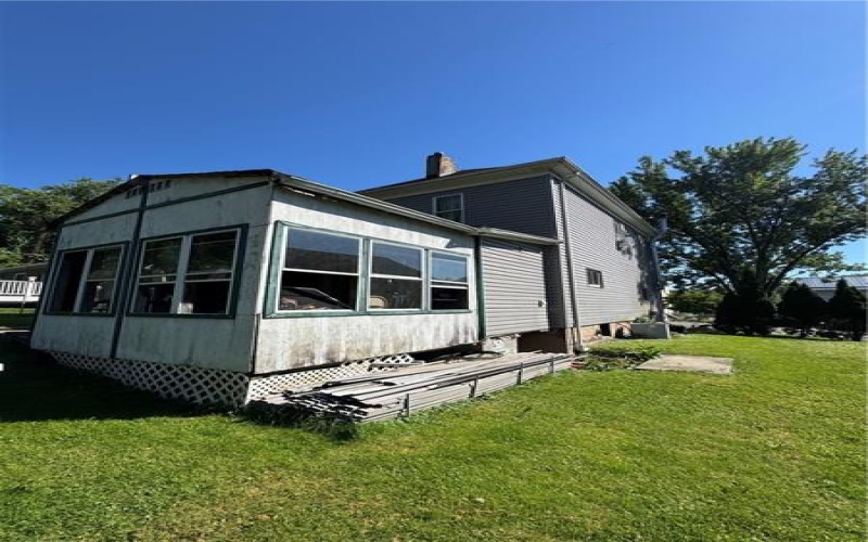 409 Miller Rd, Smithfield, 15478, 4 Bedrooms Bedrooms, 9 Rooms Rooms,1 BathroomBathrooms,Residential,For Sale,Miller Rd,1760025