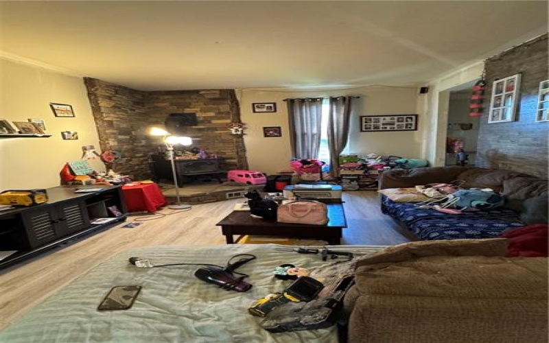 409 Miller Rd, Smithfield, 15478, 4 Bedrooms Bedrooms, 9 Rooms Rooms,1 BathroomBathrooms,Residential,For Sale,Miller Rd,1760025