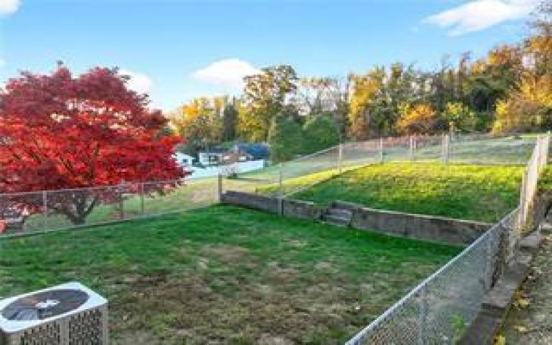 34 Westmoreland Dr., Monessen, 15062, 4 Bedrooms Bedrooms, 7 Rooms Rooms,2 BathroomsBathrooms,Residential,For Sale,Westmoreland Dr.,1760034