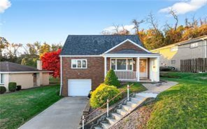 34 Westmoreland Dr., Monessen, 15062, 4 Bedrooms Bedrooms, 7 Rooms Rooms,2 BathroomsBathrooms,Residential,For Sale,Westmoreland Dr.,1760034