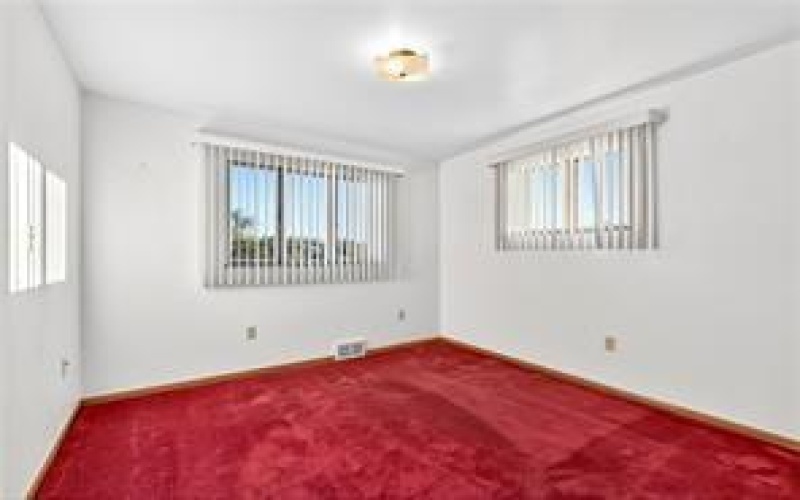 34 Westmoreland Dr., Monessen, 15062, 4 Bedrooms Bedrooms, 7 Rooms Rooms,2 BathroomsBathrooms,Residential,For Sale,Westmoreland Dr.,1760034