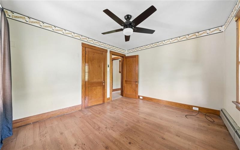 1405 Park Ave, Washington, 15301, 4 Bedrooms Bedrooms, 7 Rooms Rooms,1.1 BathroomsBathrooms,Residential,For Sale,Park Ave,1760024