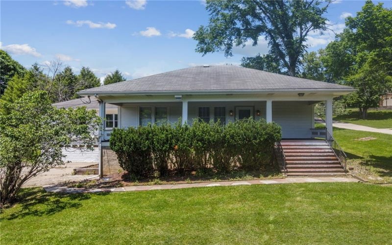 1405 Park Ave, Washington, 15301, 4 Bedrooms Bedrooms, 7 Rooms Rooms,1.1 BathroomsBathrooms,Residential,For Sale,Park Ave,1760024