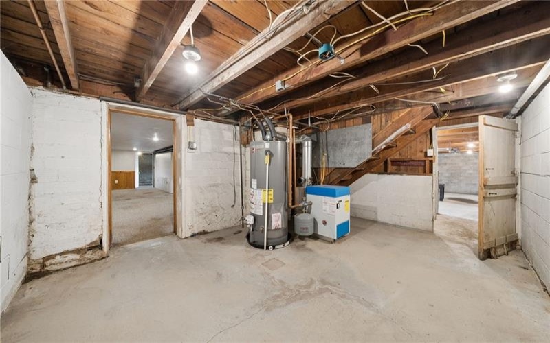 1405 Park Ave, Washington, 15301, 4 Bedrooms Bedrooms, 7 Rooms Rooms,1.1 BathroomsBathrooms,Residential,For Sale,Park Ave,1760024