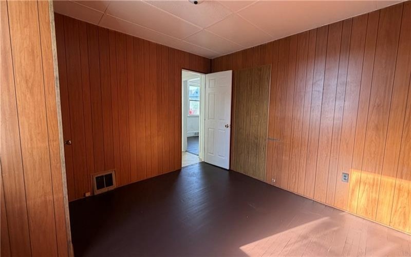 1633 Leishman Ave, New Kensington, 15068, 5 Bedrooms Bedrooms, ,2.1 BathroomsBathrooms,Residential,For Sale,Leishman Ave,1760051