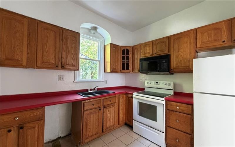 1633 Leishman Ave, New Kensington, 15068, 5 Bedrooms Bedrooms, ,2.1 BathroomsBathrooms,Residential,For Sale,Leishman Ave,1760051