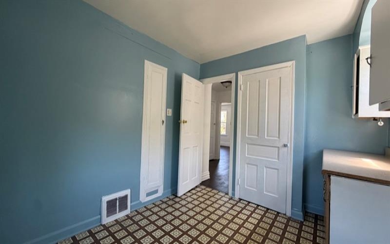 1633 Leishman Ave, New Kensington, 15068, 5 Bedrooms Bedrooms, ,2.1 BathroomsBathrooms,Residential,For Sale,Leishman Ave,1760051