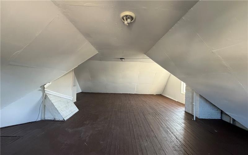 1633 Leishman Ave, New Kensington, 15068, 5 Bedrooms Bedrooms, ,2.1 BathroomsBathrooms,Residential,For Sale,Leishman Ave,1760051