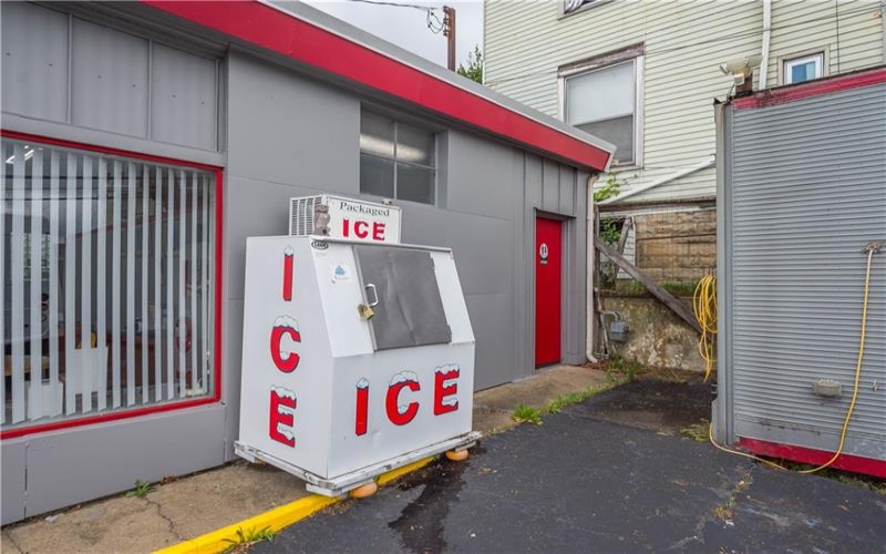 595 N Main Street, Washington, 15301, ,Commercial-industrial-business,For Sale,N Main Street,1760068