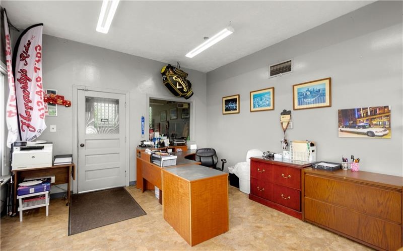 595 N Main Street, Washington, 15301, ,Commercial-industrial-business,For Sale,N Main Street,1760068
