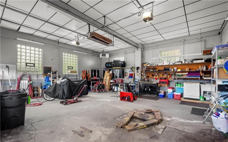 595 N Main Street, Washington, 15301, ,Commercial-industrial-business,For Sale,N Main Street,1760068