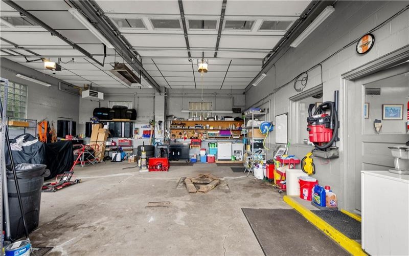 595 N Main Street, Washington, 15301, ,Commercial-industrial-business,For Sale,N Main Street,1760068