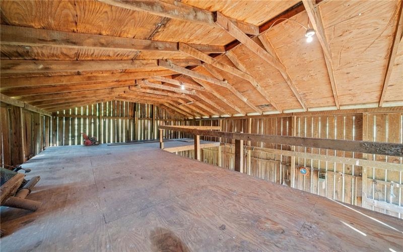 959 Bentleyville Rd, Charleroi, 15022, 4 Bedrooms Bedrooms, ,3.1 BathroomsBathrooms,Farm-acreage-lot,For Sale,Barn, Multi-purpose buildng,Bentleyville Rd,1760127