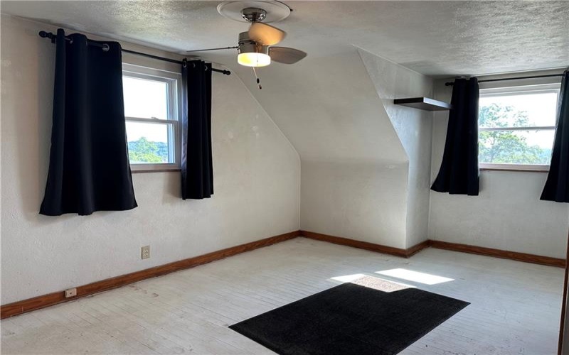 1311 Athalia Avenue, Monessen, 15062, 3 Bedrooms Bedrooms, 7 Rooms Rooms,1.1 BathroomsBathrooms,Residential,For Sale,Athalia Avenue,1760310