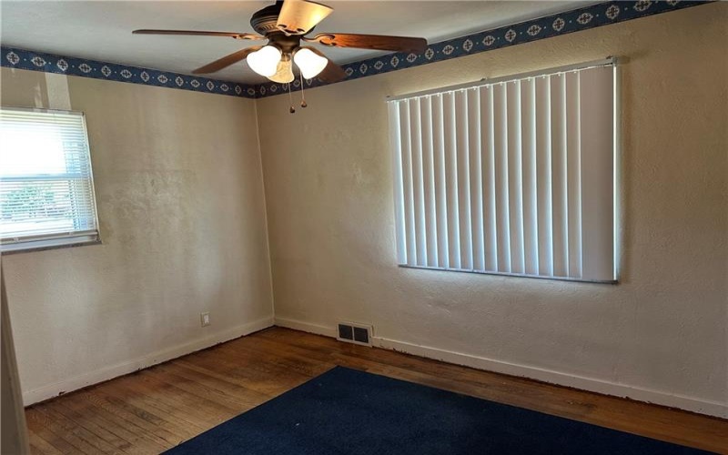1311 Athalia Avenue, Monessen, 15062, 3 Bedrooms Bedrooms, 7 Rooms Rooms,1.1 BathroomsBathrooms,Residential,For Sale,Athalia Avenue,1760310