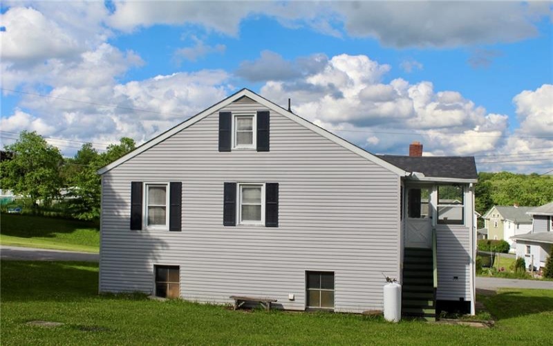 302 Orchard, Davidsville, 15928, 2 Bedrooms Bedrooms, ,1 BathroomBathrooms,Residential,For Sale,Orchard,1760179