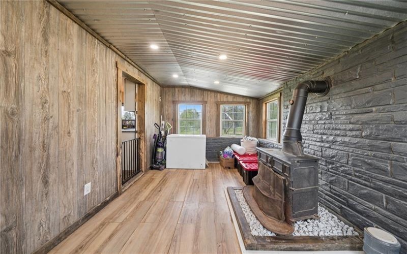 35 Bucey Rd, Burgettstown, 15021, 3 Bedrooms Bedrooms, ,1 BathroomBathrooms,Residential,For Sale,Bucey Rd,1760403