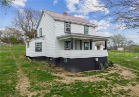 35 Bucey Rd, Burgettstown, 15021, 3 Bedrooms Bedrooms, ,1 BathroomBathrooms,Residential,For Sale,Bucey Rd,1760403