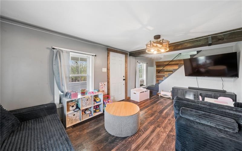 35 Bucey Rd, Burgettstown, 15021, 3 Bedrooms Bedrooms, ,1 BathroomBathrooms,Residential,For Sale,Bucey Rd,1760403