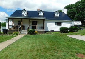 39 May Street, Fairchance, 15436, 3 Bedrooms Bedrooms, ,2 BathroomsBathrooms,Residential,For Sale,May Street,1760418