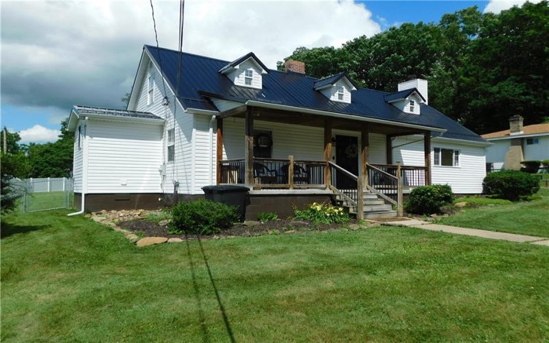 39 May Street, Fairchance, 15436, 3 Bedrooms Bedrooms, ,2 BathroomsBathrooms,Residential,For Sale,May Street,1760418