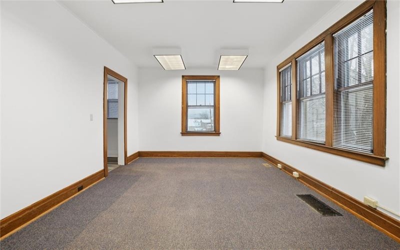 313 Morgantown St, Uniontown, 15401, 3 Bedrooms Bedrooms, 6 Rooms Rooms,1.1 BathroomsBathrooms,Residential,For Sale,Morgantown St,1760507