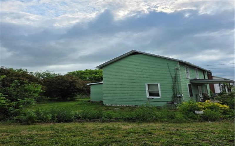 1302 Oaklawn Dr, Latrobe, 15650, 2 Bedrooms Bedrooms, ,1 BathroomBathrooms,Residential,For Sale,Oaklawn Dr,1760555