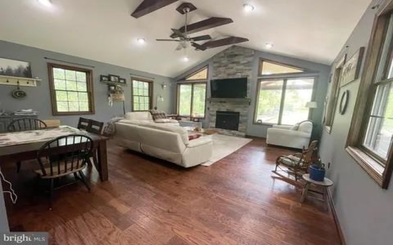 4306 National Pike, Markleysburg, 15459, 2 Bedrooms Bedrooms, ,2 BathroomsBathrooms,Residential,For Sale,National Pike,1754764