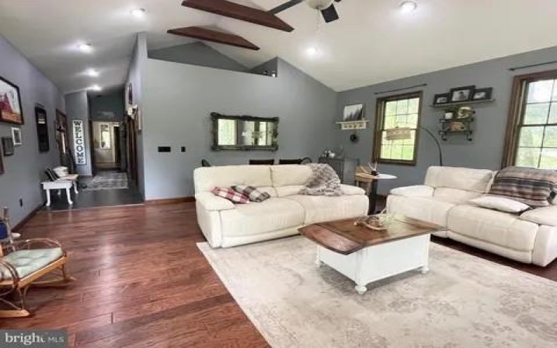 4306 National Pike, Markleysburg, 15459, 2 Bedrooms Bedrooms, ,2 BathroomsBathrooms,Residential,For Sale,National Pike,1754764