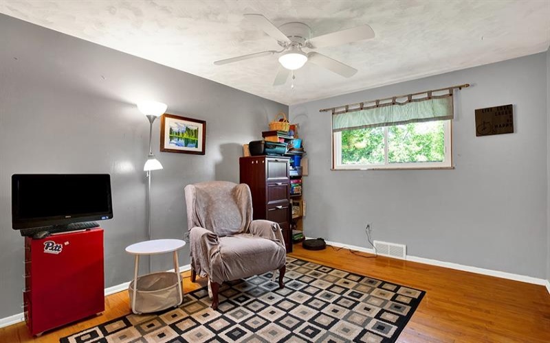 5 Shawnee Dr, Greensburg, 15601, 3 Bedrooms Bedrooms, ,2 BathroomsBathrooms,Residential,For Sale,Shawnee Dr,1757845