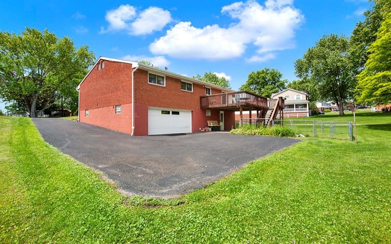5 Shawnee Dr, Greensburg, 15601, 3 Bedrooms Bedrooms, ,2 BathroomsBathrooms,Residential,For Sale,Shawnee Dr,1757845