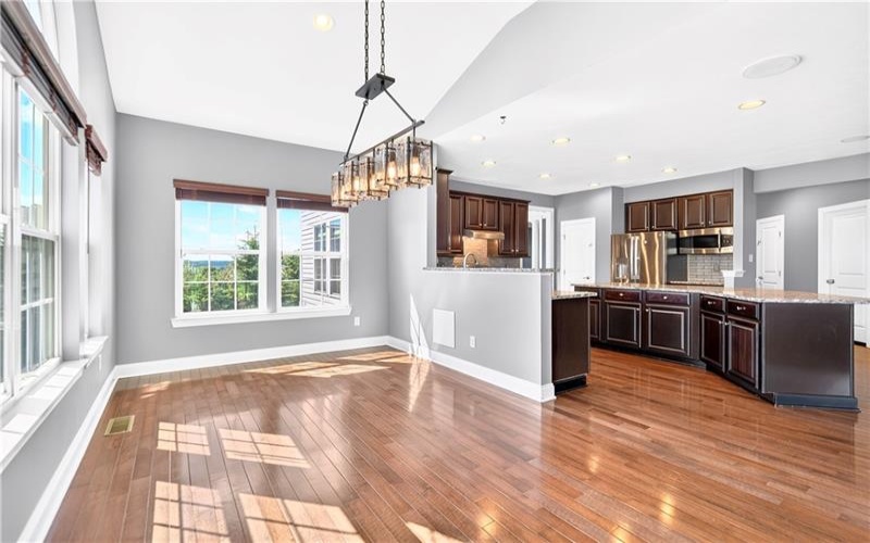 2084 Majestic Dr, Canonsburg, 15317, 4 Bedrooms Bedrooms, 12 Rooms Rooms,3.1 BathroomsBathrooms,Residential,For Sale,Majestic Dr,1759902