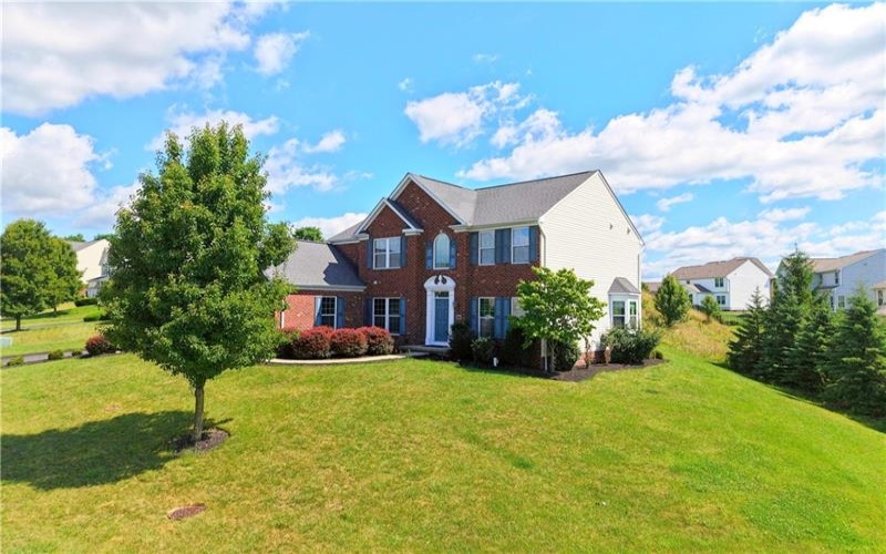 2084 Majestic Dr, Canonsburg, 15317, 4 Bedrooms Bedrooms, 12 Rooms Rooms,3.1 BathroomsBathrooms,Residential,For Sale,Majestic Dr,1759902