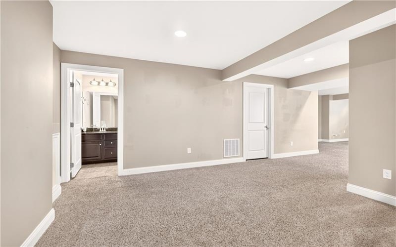 2084 Majestic Dr, Canonsburg, 15317, 4 Bedrooms Bedrooms, 12 Rooms Rooms,3.1 BathroomsBathrooms,Residential,For Sale,Majestic Dr,1759902