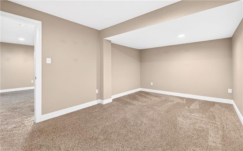 2084 Majestic Dr, Canonsburg, 15317, 4 Bedrooms Bedrooms, 12 Rooms Rooms,3.1 BathroomsBathrooms,Residential,For Sale,Majestic Dr,1759902