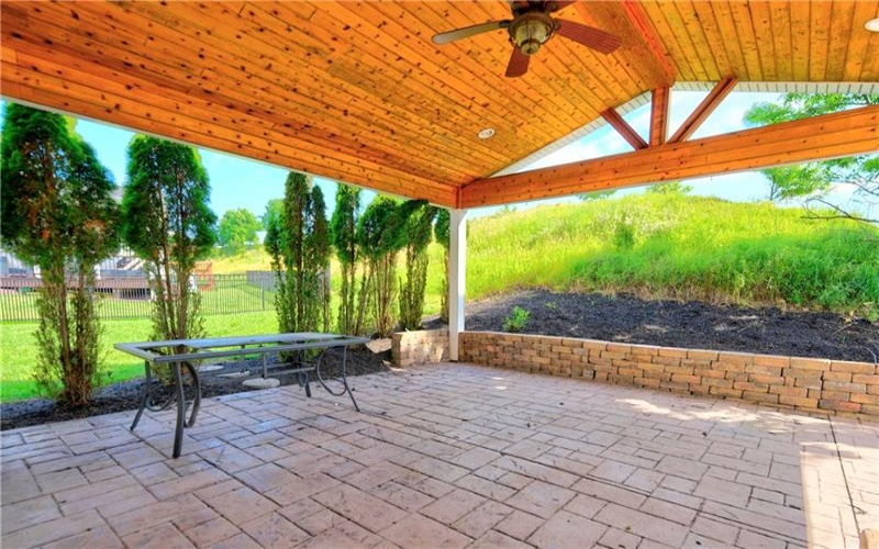 2084 Majestic Dr, Canonsburg, 15317, 4 Bedrooms Bedrooms, 12 Rooms Rooms,3.1 BathroomsBathrooms,Residential,For Sale,Majestic Dr,1759902