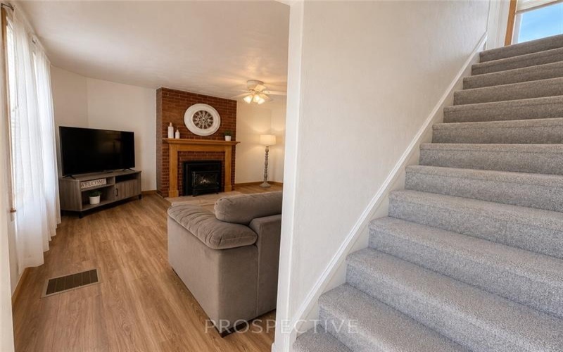 2067 Broadway Ave, Greensburg, 15601, 2 Bedrooms Bedrooms, 7 Rooms Rooms,1 BathroomBathrooms,Residential,For Sale,Broadway Ave,1760369
