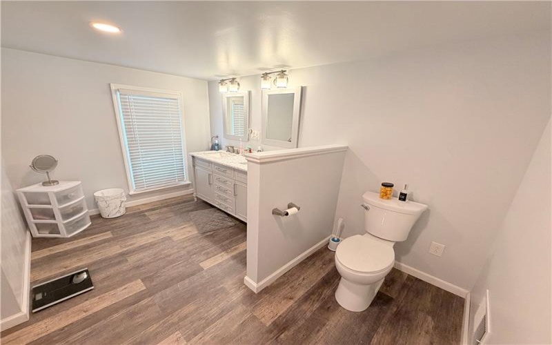 2067 Broadway Ave, Greensburg, 15601, 2 Bedrooms Bedrooms, 7 Rooms Rooms,1 BathroomBathrooms,Residential,For Sale,Broadway Ave,1760369