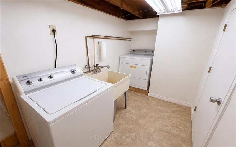 2067 Broadway Ave, Greensburg, 15601, 2 Bedrooms Bedrooms, 7 Rooms Rooms,1 BathroomBathrooms,Residential,For Sale,Broadway Ave,1760369