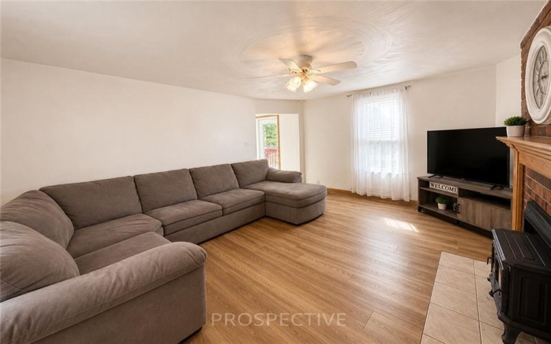 2067 Broadway Ave, Greensburg, 15601, 2 Bedrooms Bedrooms, 7 Rooms Rooms,1 BathroomBathrooms,Residential,For Sale,Broadway Ave,1760369